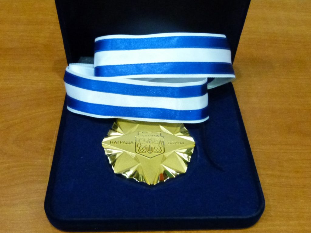 6